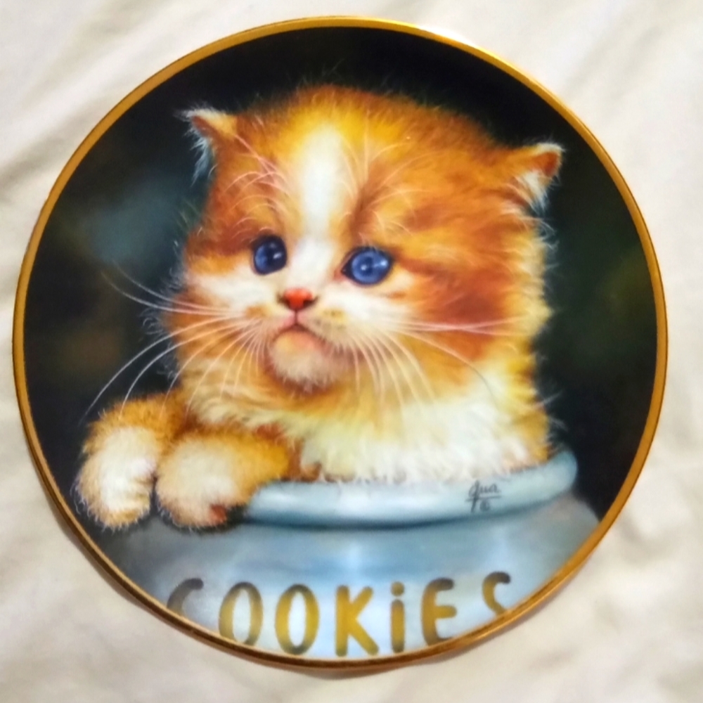 CAMEO KITTENS PLATE COLLECCTION .